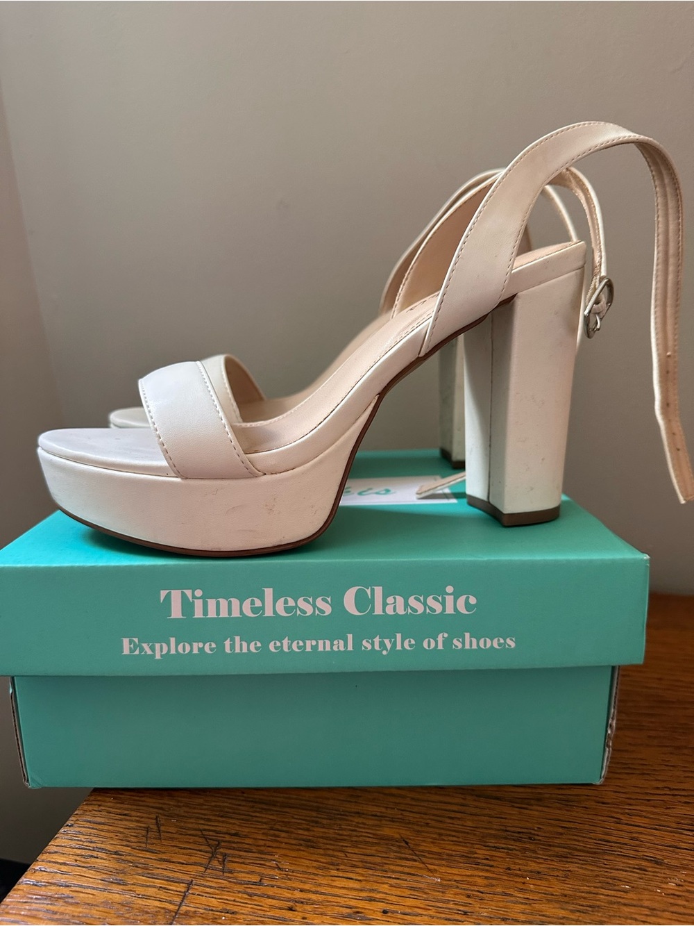 Source Unknown Cream Platform Block Heel Sandals